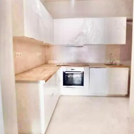 Economy Shared C In Apartment *